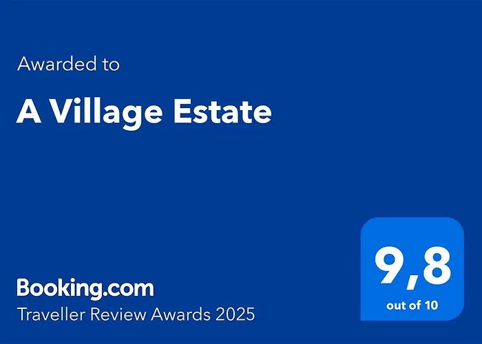 Вилла A Village Estate