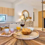 A Village Estate Βίλα Κουραμάδες